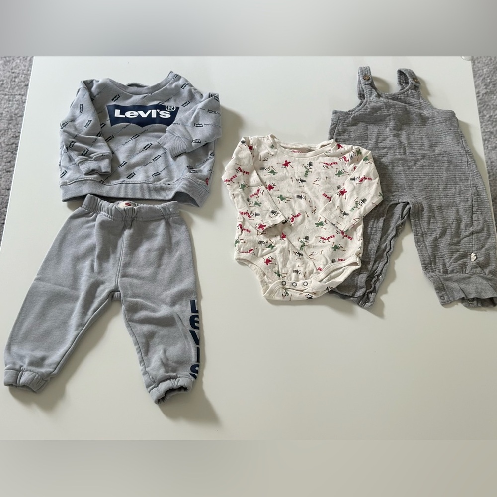 4 piece bundle Levi’s and Burt’s Bees outfit sets 12 months